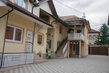 Фотографии Гостевой дом Eszter vendégház г. Izvoru Crişului (Румыния) №5 Фото Гостевой дом Eszter vendégház г. Izvoru Crişului 5